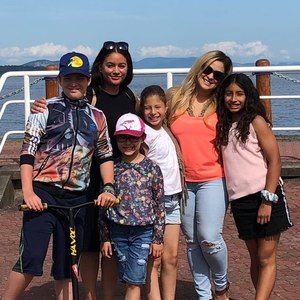 Meet your Posher, Pamela